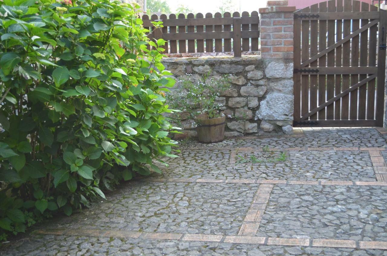 Onís Casa Rural El Bellucu المظهر الخارجي الصورة